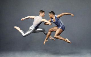 dancers-male-couple
